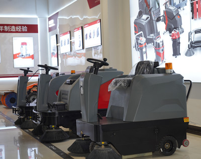 掃地車報(bào)價(jià)大概多少錢一臺